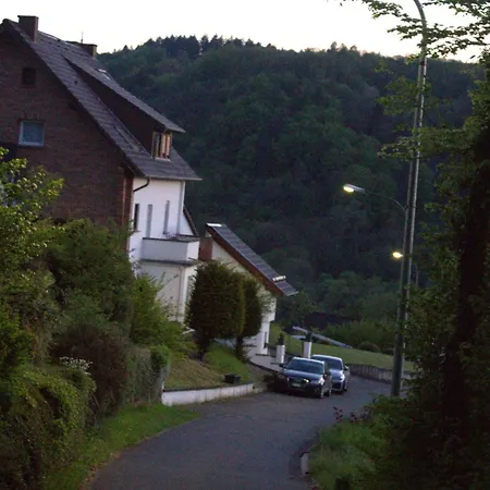 Guest Eifelglueck In Apartamento Pelm